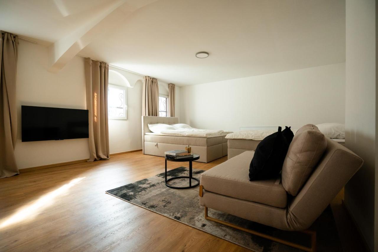 Oldtown Studio Apartment With 2 Bathrooms Dusseldorf Bagian luar foto